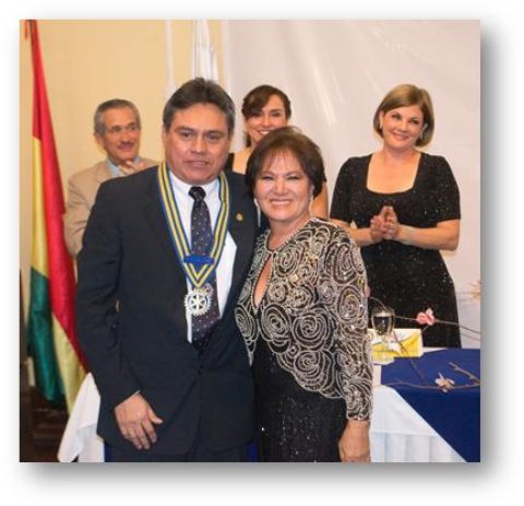 Trasmisión de mando del Rotary Club Amboro